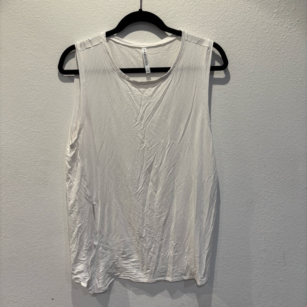 Fabletics white Sleeveless Women's Tank -L